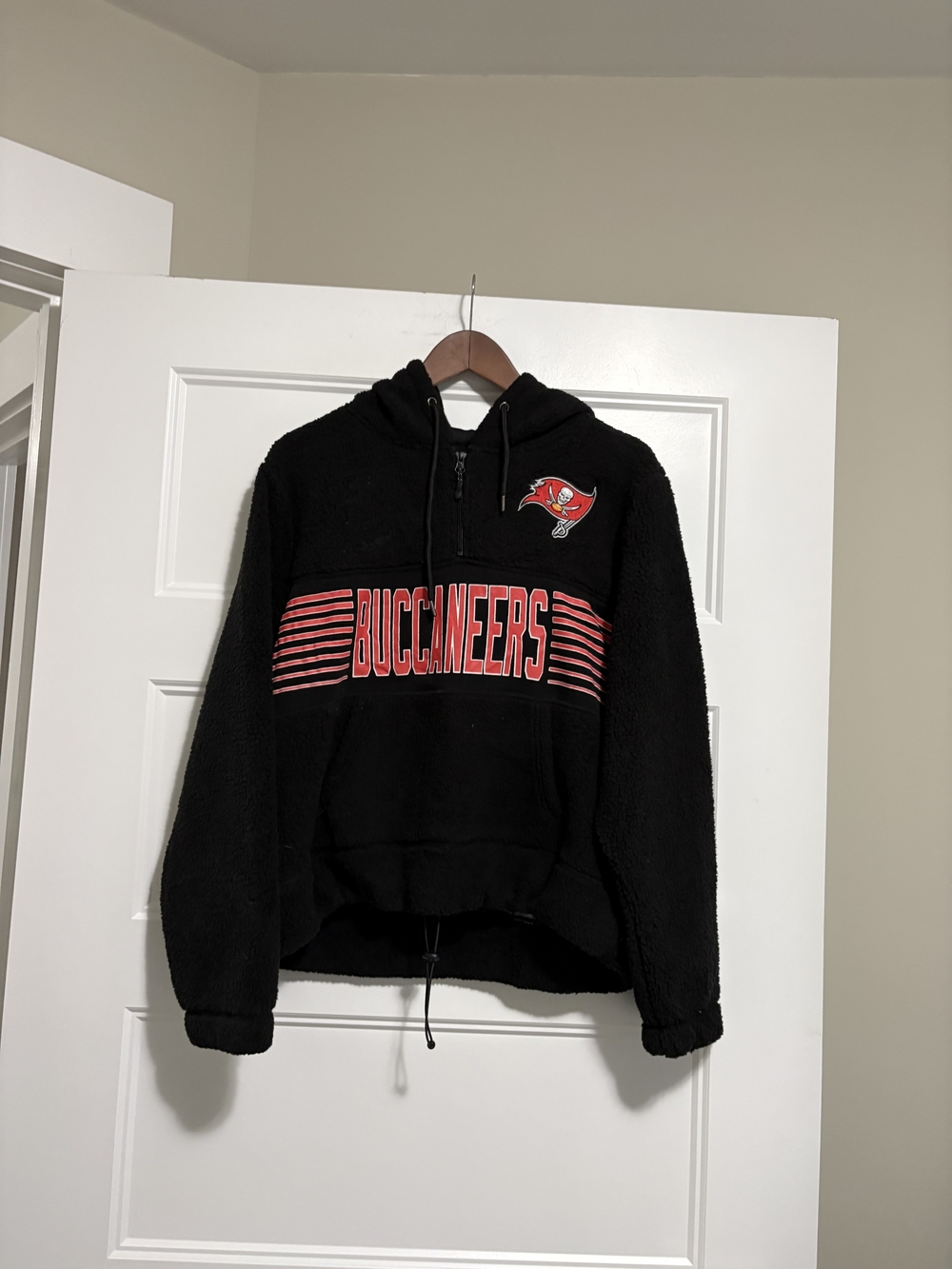 Buccaneers Black Fleece Hoodie Sweater